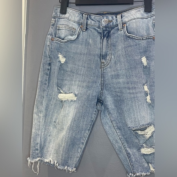 Light Wash Denim Bermuda cut shorts - Picture 3 of 6